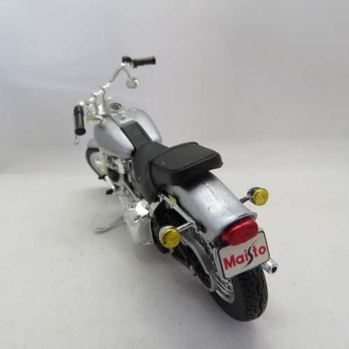 Maisto Harley Davidson softail model motorcycle - Scale 1/18