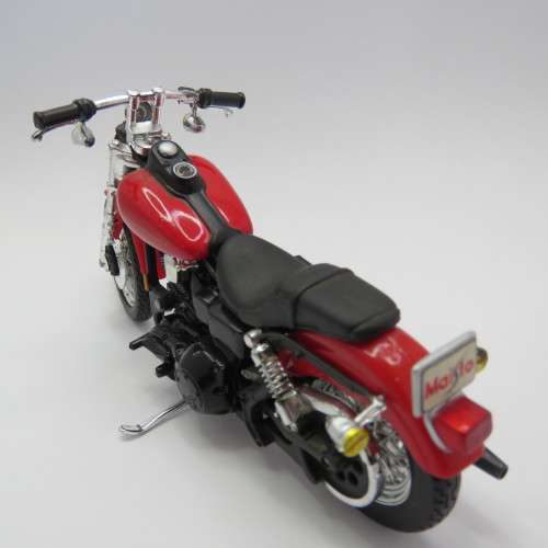 Maisto Harley Davidson Super glide sport model motorcycle - Scale 1/18