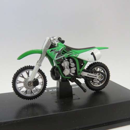 NewRay Kawasaki KX 250 dirt bike model motorcycle in case - Scale 1/32