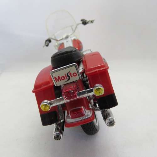 Maisto Harley Davidson Road King model motorcycle - Scale 1/18