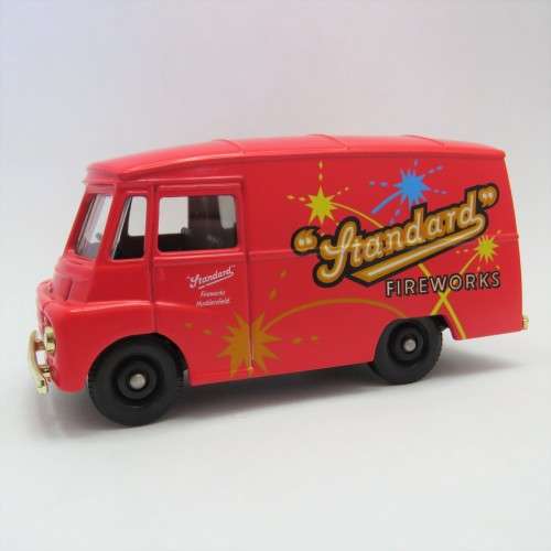 Days Gone Lledo Standard Fireworks LD van - Issue 15