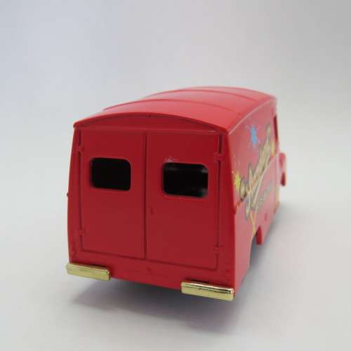 Days Gone Lledo Standard Fireworks LD van - Issue 15