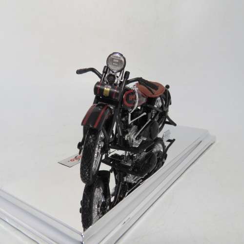Maisto 1928 Harley Davidson JDH Twin Cam model motorcycle - Scale 1/18 in box