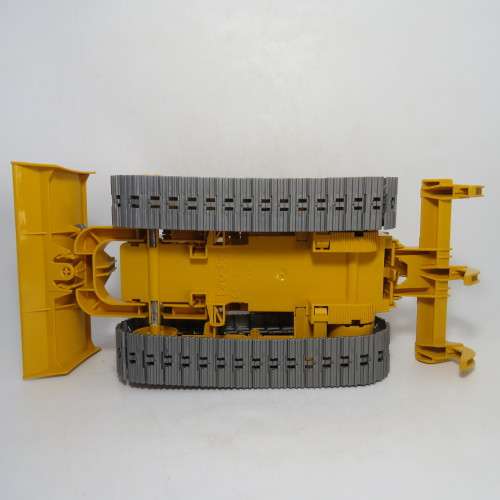 2005 Bruder CAT bulldozer with ripper 1443/1 plastic - Scale 1/16