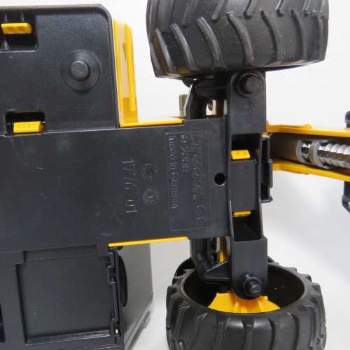 2008 Bruder CAT telehandler 1776/01 - Plastic - Scale 1/16