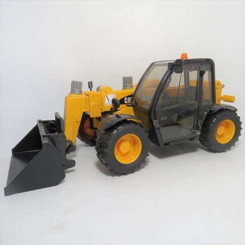 2008 Bruder CAT telehandler 1776/01 - Plastic - Scale 1/16