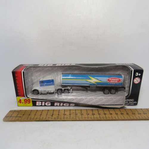 Motor Max Big Rigs truck and trailer in box