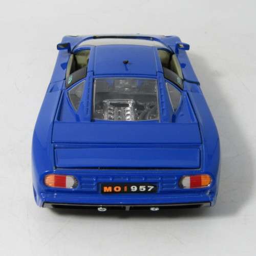 Bburago 1991 Bugatti 110 EB model car - scale 1/24