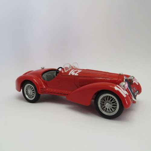 Brumm Alfa Romeo 8C 2900 B Spider racing model car - Scale 1/43
