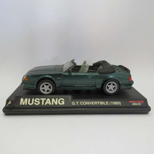 NewRay 1989 Ford Mustang GT Convertible model car - Scale 1/43