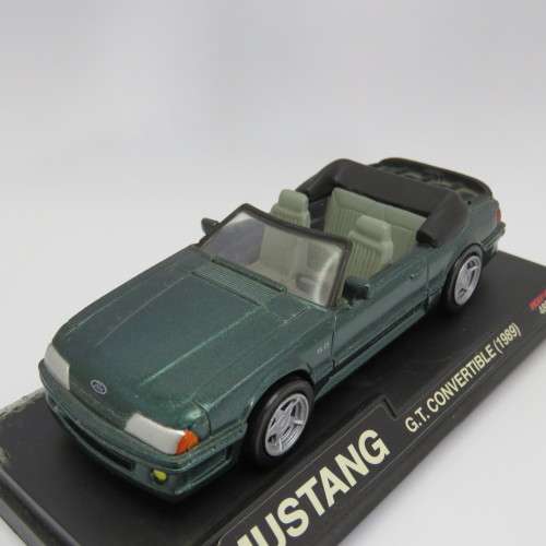 NewRay 1989 Ford Mustang GT Convertible model car - Scale 1/43
