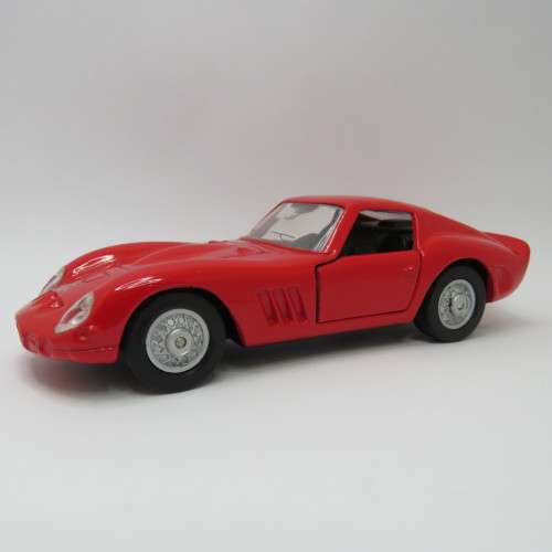 Maisto Ferrari 250 GTO model car - Scale 1/38