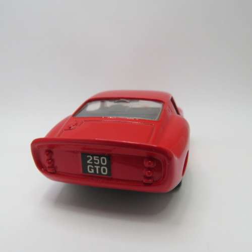 Maisto Ferrari 250 GTO model car - Scale 1/38