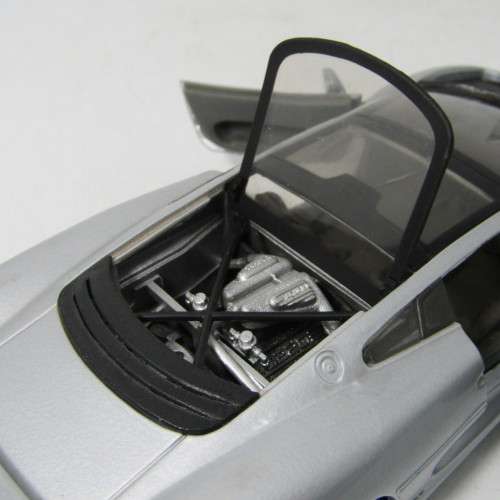 Maisto Jaguar XJ220 model car - scale 1/24