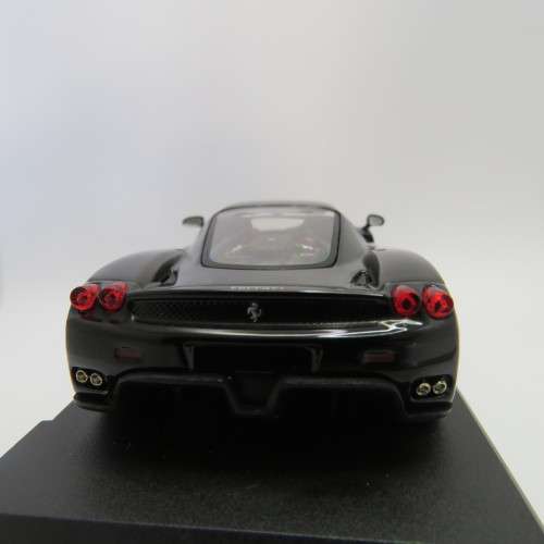 Ferrari Enzo die-cast model car - Scale