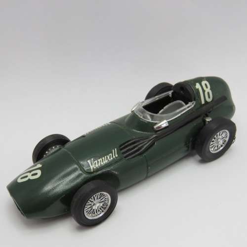 Brumm Vanwall Formula 1 racing model car #18 Moss/Brooks - Scale 1/43