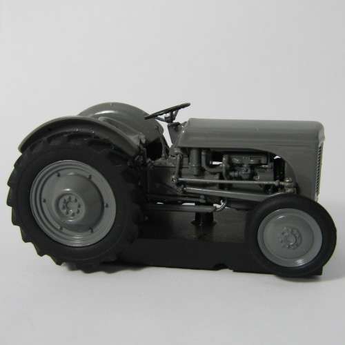 Universal Hobbies Ferguson TEA 20 die-cast model tractor - scale 1/43