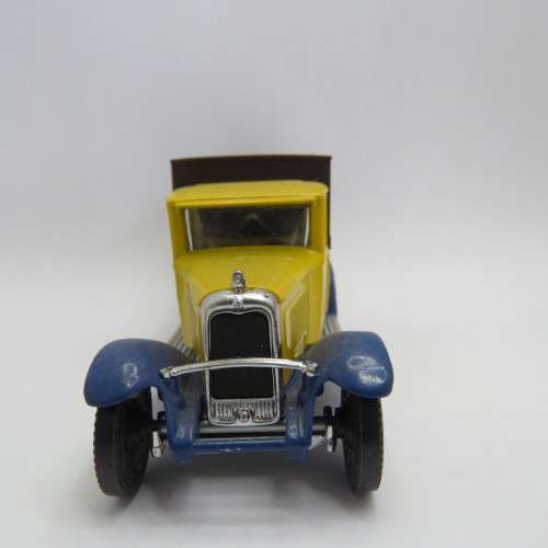 Solido 1930 Citroen C4F delivery van - Michelin tyres - Scale 1/43