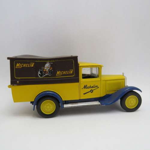 Solido 1930 Citroen C4F delivery van - Michelin tyres - Scale 1/43