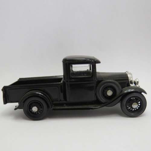 Eligor 1932 Ford pickup truck model car - Scale 1/43