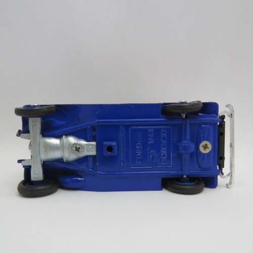 Eligor 1932 Ford delivery van - Gillette - Scale 1/43