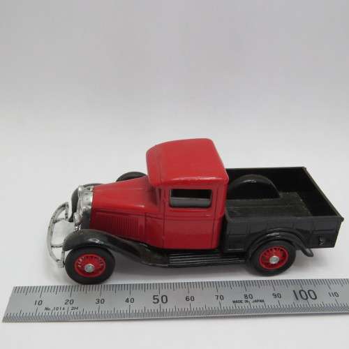 Eligor 1932 Ford Pickup truck model car - Scale 1/43