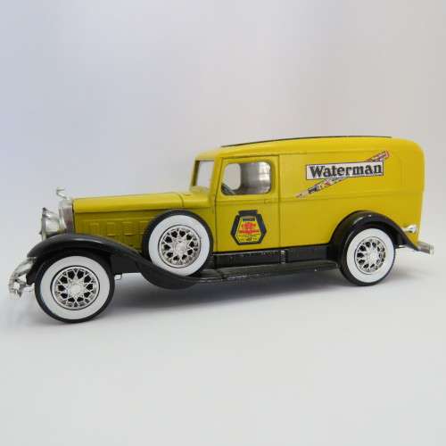 Solido 1931 Cadillac V16 Waterman delivery van - Scale 1/43