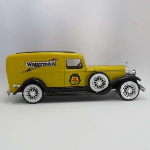 Solido 1931 Cadillac V16 Waterman delivery van - Scale 1/43