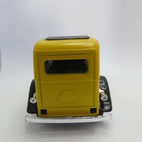 Solido 1931 Cadillac V16 Waterman delivery van - Scale 1/43