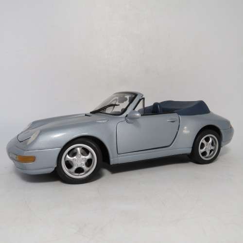 Maisto 1994 Porsche 911 Carrera Cabriolet die-cast model car - Scale 1/18