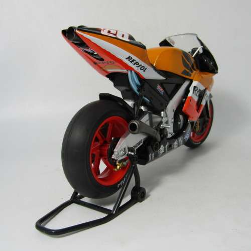 Protar 2005 Honda RC211V Team Repsol MotoGP model motorcycle - scale 1/9 in box - #69 Nicky Hayden