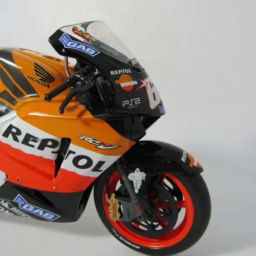 Protar 2005 Honda RC211V Team Repsol MotoGP model motorcycle - scale 1/9 in box - #69 Nicky Hayden