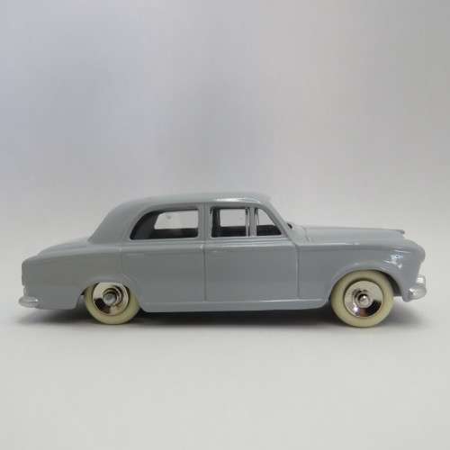 Dinky Toys #521 Peugeot 403 Berline model car - Mint boxed - DeAgostini Ltd