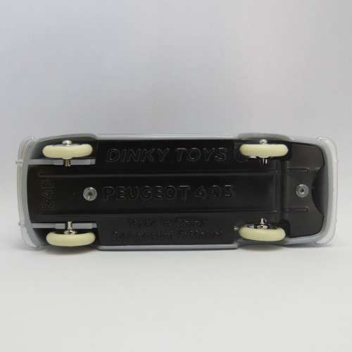 Dinky Toys #521 Peugeot 403 Berline model car - Mint boxed - DeAgostini Ltd