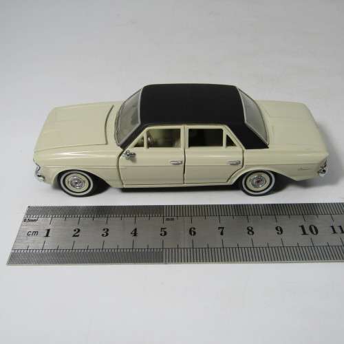 Franklin Mint Precision models AMC Rambler 660 die-cast model car - scale 1/43