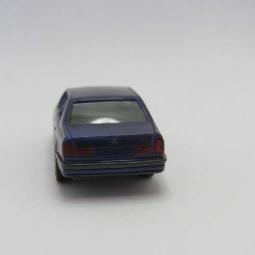 Herpa BMW 735i plastic model car - HO scale 1/87