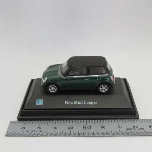 Hongwell New Mini Cooper die-cast model car - Scale 1/72