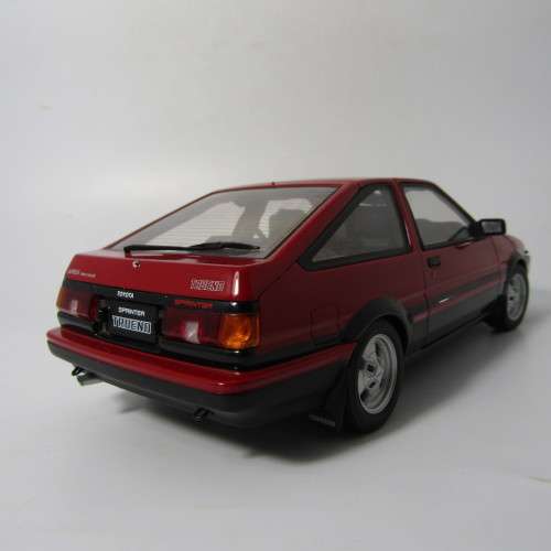 AutoArt Toyota Sprinter Trueno die-cast model car - scale 1/18