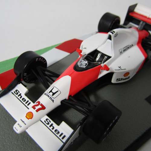 Formula 1 McLaren MP b - 1990 model car Ayrton Senna - scale 1/43