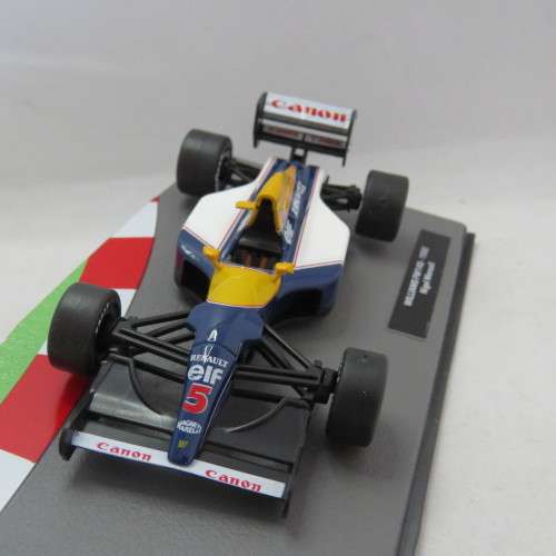 Formula  Williams FW14B - 1992 model car - #5 Nigel Mansell - Scale 1/43 - Case damaged