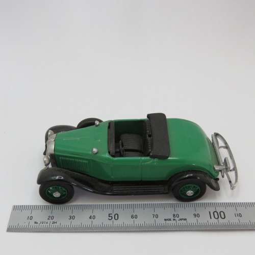 Eligor 1932 Ford die-cast model car - Top missing - Scale 1/43