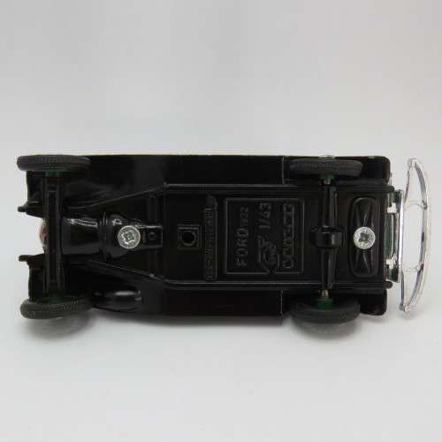 Eligor 1932 Ford die-cast model car - Top missing - Scale 1/43