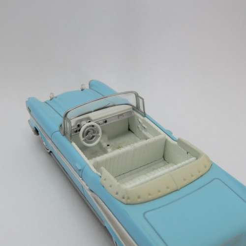 DelPrado 1957 Chevrolet Belair Convertible model car - Scale 1/43