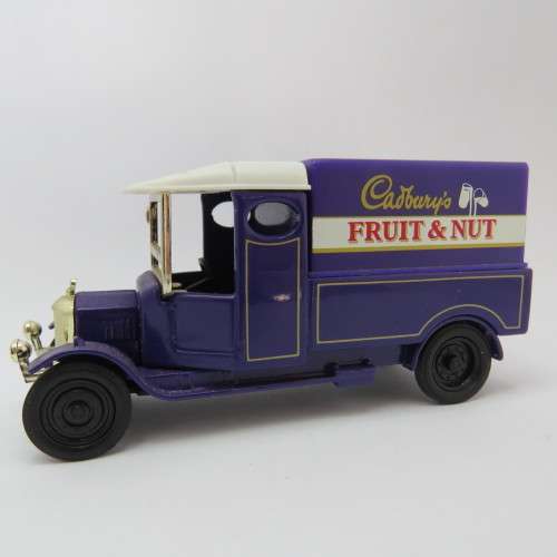 Corgi Cadbury`s Selection Morris Bullnose truck - Fruit and Nut