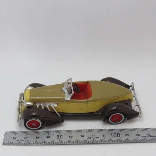 Matchbox 1935 Auburn 851 Supercharged Speedster die-cast model car - Y-19 Models of Yesteryear