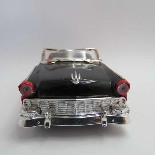 Vitesse Ford Fairlane convertible model car - Scale 1/43