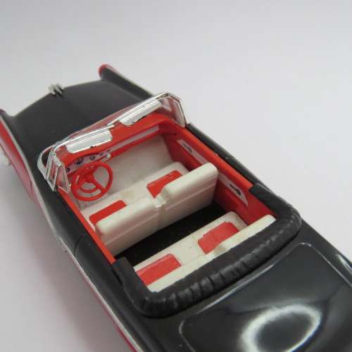 Vitesse Ford Fairlane convertible model car - Scale 1/43