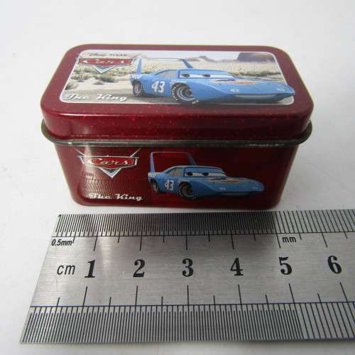 Disney Cars keyring holder in tin - `The King` Plymouth superbird