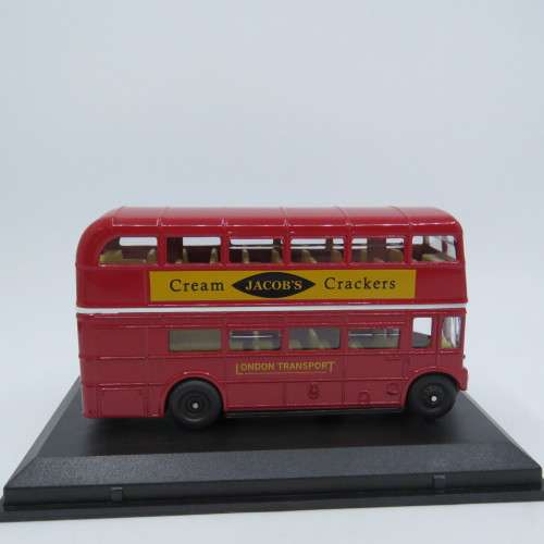 Oxford London Bus `Typhoo` die-cast model in case