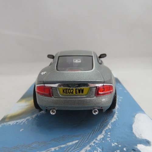 James Bond 007 Aston Martin V12 Vanquish model car - Die Another day